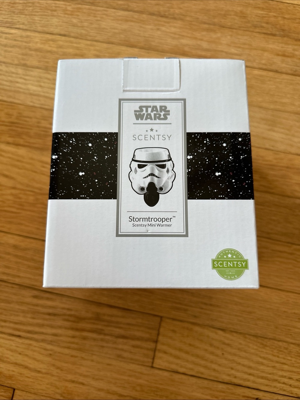 Scentsy Stormtrooper Mini Warmer - White & Black NEW IN BOX